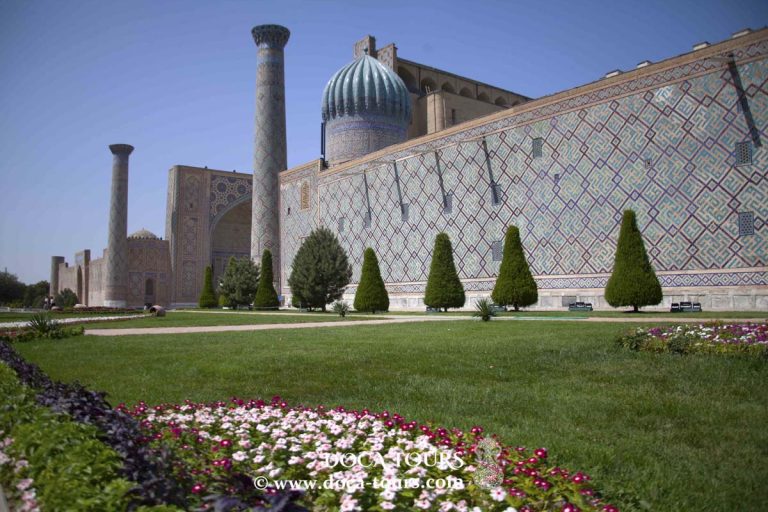 Registan-square-Samarkand_1